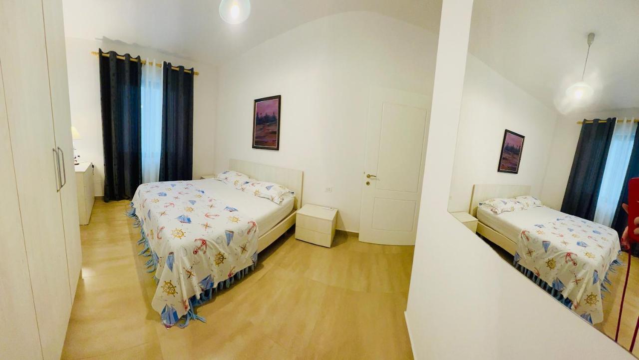 The Place 2, Qerret Apartamento *